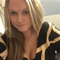 Josefine søger: rækkehus til leje i Skibby 